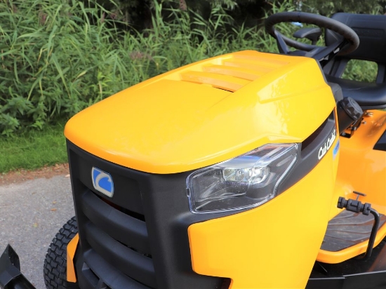 Afbeeldingen van Cub Cadet Zitmaaier XT3 QS127