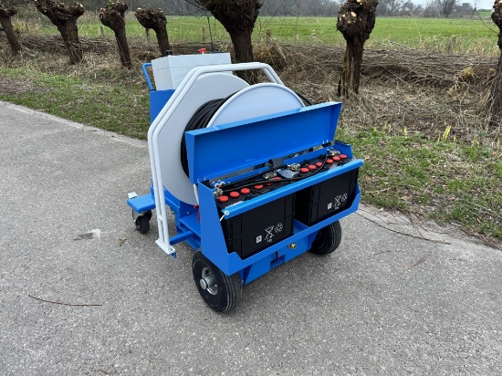 Afbeeldingen van WCR Slanghaspel 335mm Ø3/4" (Accu Aangedreven)