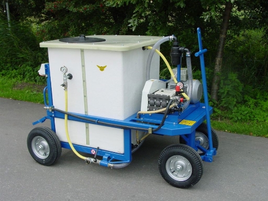 Afbeeldingen van Spuitwagen 600K - Plunjerpomp P63 42l/min~50bar