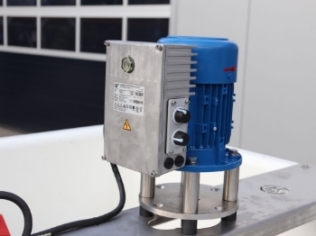 Afbeeldingen van Spuitwagen 1000K - Hydracell Pomp G10 30l/min~70bar - WCR (Draaibaar)
