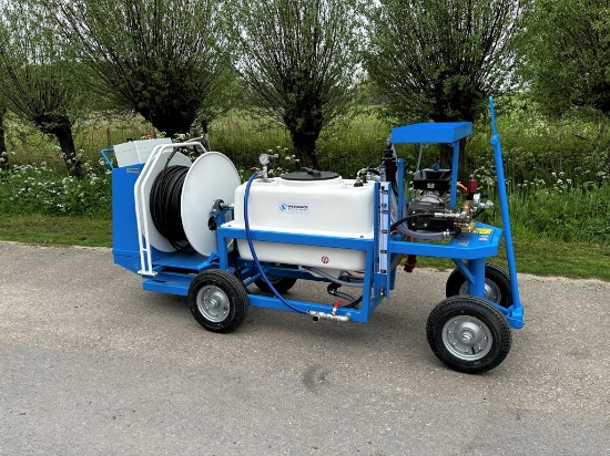 Afbeeldingen van Spuitwagen 200T - Plunjerpomp GM35 35l/min~50bar - WCR (Vast)