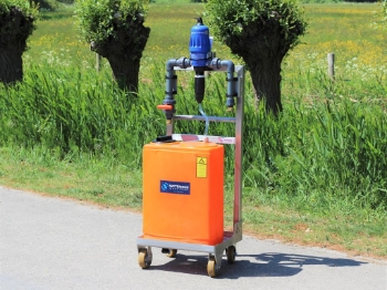 Afbeeldingen van Doseerunit op RVS frame - Dosatron D3RE5BPVF