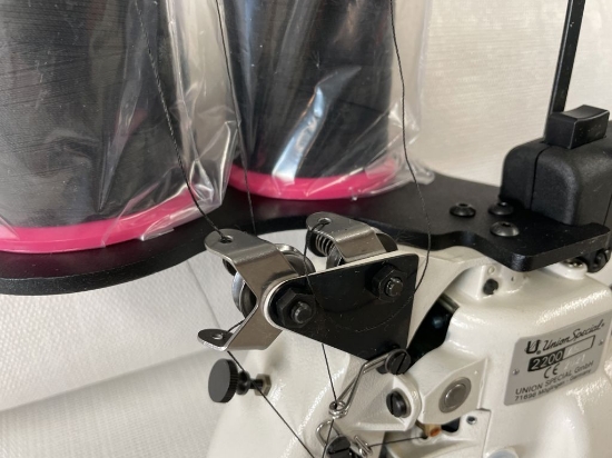 Afbeeldingen van Handnaaimachine Union Special 220V 50Hz