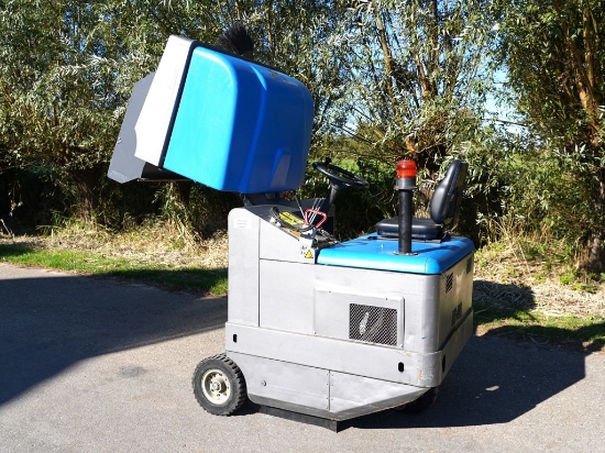 Afbeeldingen van Isal PB115E veegmachine S/N12296