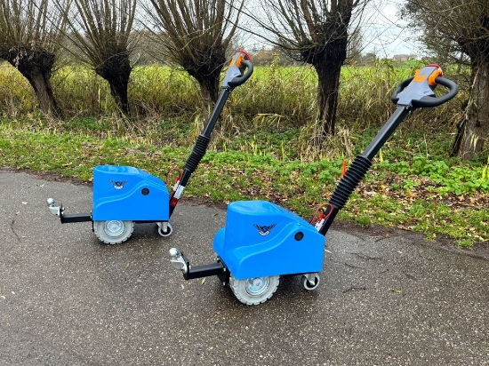 Afbeeldingen van Compacte elektrotrekker inclusief lader