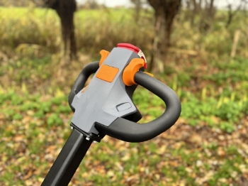 Afbeeldingen van Compacte elektrotrekker inclusief lader