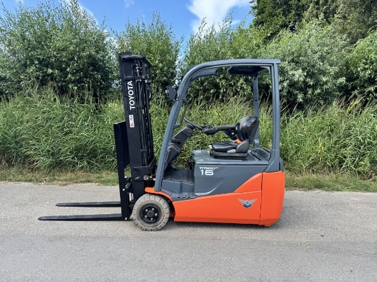 Afbeeldingen van Toyota heftruck 8FBE16T (3 wiel) S/N12904