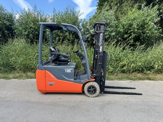 Afbeeldingen van Toyota heftruck 8FBE16T (3 wiel) S/N12904
