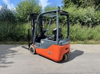 Afbeeldingen van Toyota heftruck 8FBE16T (3 wiel) S/N12904
