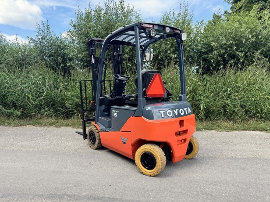 Picture of Forklift Toyota Traigo 8FBMK16T (4 Wheels)