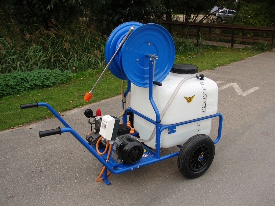 Afbeeldingen van Spuitwagen 120T - Imovilli Hobby PM33 19l/min~50bar - Handhaspel