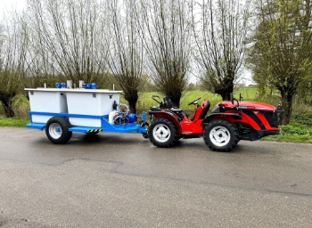 Afbeeldingen van Spuitwagen 2x 1000L - M73 membraanpomp M73 50l/min-50bar