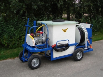 Afbeeldingen van Spuitwagen 600K - Plunjerpump AR30 31l/min~40bar - WCR Vast