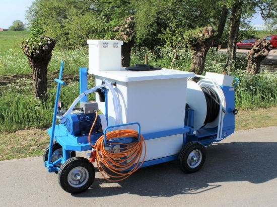 Afbeeldingen van Spuitwagen 600K - Plunjerpomp P63 42l/min~50bar - WCR (Draaibaar)