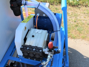 Afbeeldingen van Spuitwagen 600K - Plunjerpomp P63 42l/min~50bar - WCR (Draaibaar)