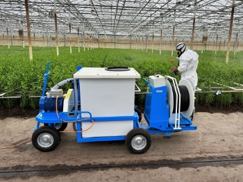 Afbeeldingen van Spuitwagen 600K - Plunjerpomp P63 42l/min~50bar - WCR (Draaibaar)