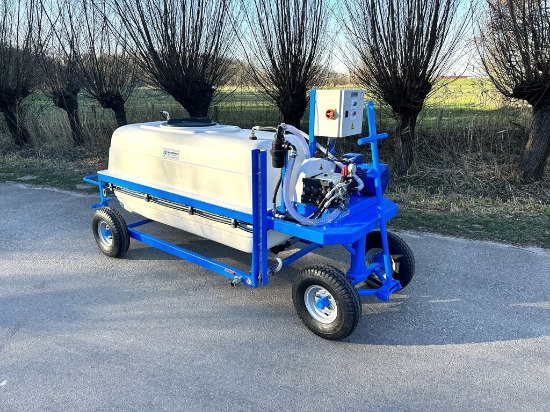 Afbeeldingen van Spuitwagen 1000T - Plunjerpomp P63 42l/min~50bar