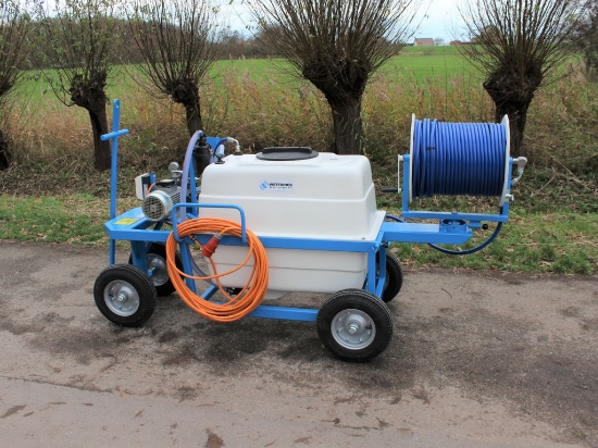 Afbeeldingen van Spuitwagen 300T - Plunjerpomp PM33 19l/min~50bar - Handhaspel 450mm (Draaibaar)