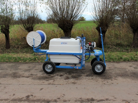 Afbeeldingen van Spuitwagen 300T - Plunjerpomp PM33 19l/min~50bar - Handhaspel 450mm (Draaibaar)