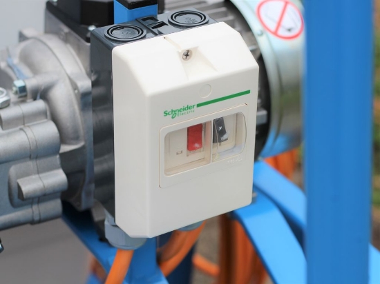 Afbeeldingen van Spuitwagen 300T - Plunjerpomp PM33 19l/min~50bar - Handhaspel 450mm (Draaibaar)