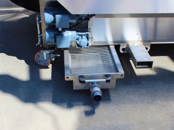Picture of Transport mat Washer / Cleaner on wheels