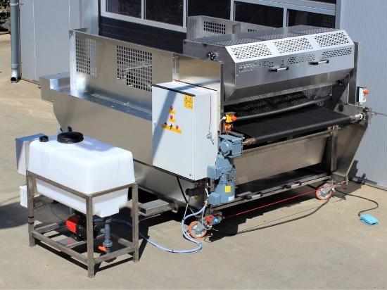 Picture of Transport mat Washer / Cleaner on wheels