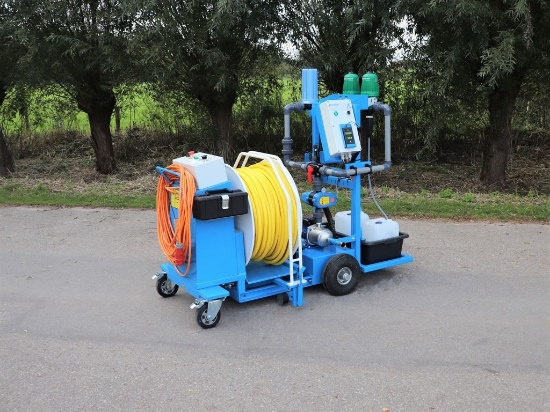 Afbeeldingen van WCR Slanghaspel 335mm Ø1" (2x Dosatron D3GL2+BP & Ec Meter) (Opvoerpomp)