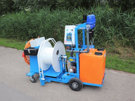Picture of WCR Hose Reel 335mm  Ø1" (Double Dosatron D3RE2+BP)(Booster Pump type 2)