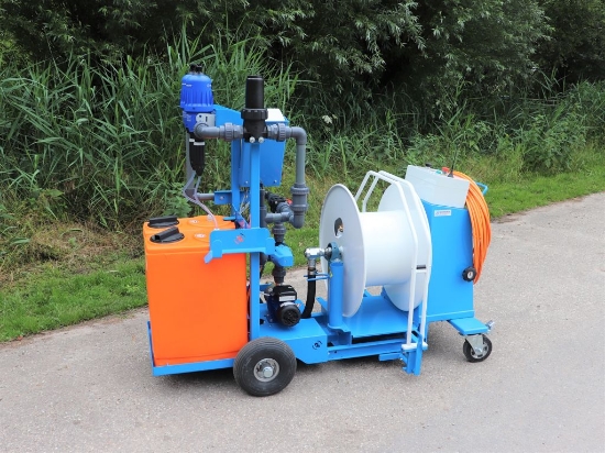 Picture of WCR Hose Reel 335mm  Ø1" (Double Dosatron D3RE2+BP)(Booster Pump type 2)