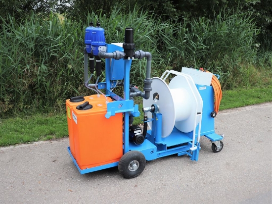 Picture of WCR Hose Reel 335mm  Ø1" (Double Dosatron D3RE2+BP)(Booster Pump type 2)