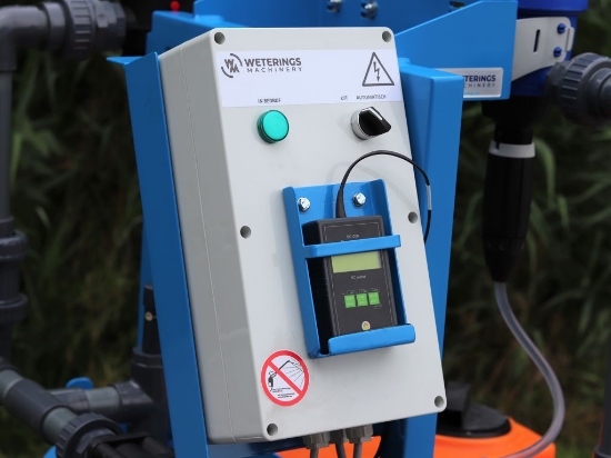Picture of WCR Hose Reel 335mm  Ø1" (Double Dosatron D3RE2+BP)(Booster Pump type 2)