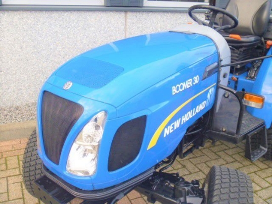 Picture of New Holland Boomer 30 Tractor