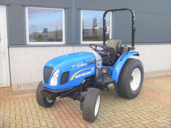 Picture of New Holland Boomer 30 Tractor