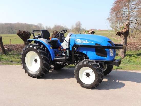 Picture of New Holland Tractor Boomer 55 Gear-Rops