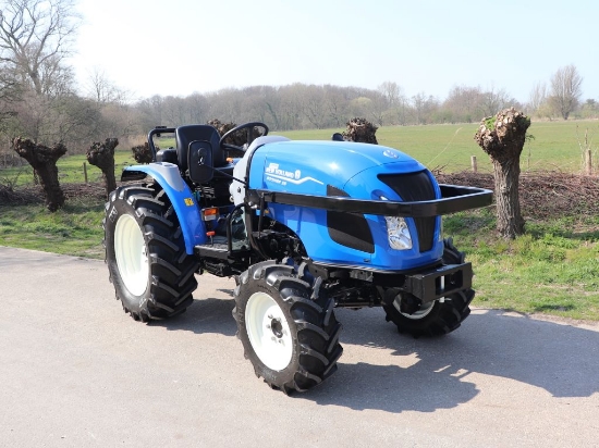 Picture of New Holland Tractor Boomer 55 Gear-Rops