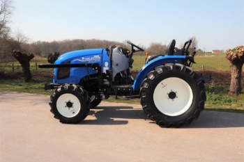 Picture of New Holland Tractor Boomer 55 Gear-Rops