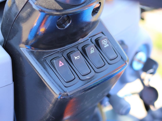 Picture of New Holland Tractor Boomer 55 Gear-Rops