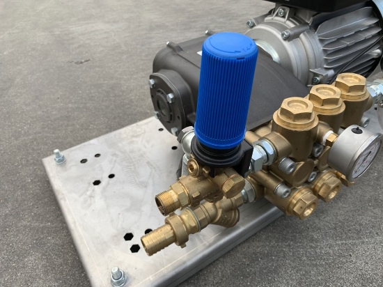 Picture of Mazzoni GM35170R Plunger Pumpset 35l/min~50bar 4,0kW 230-400V