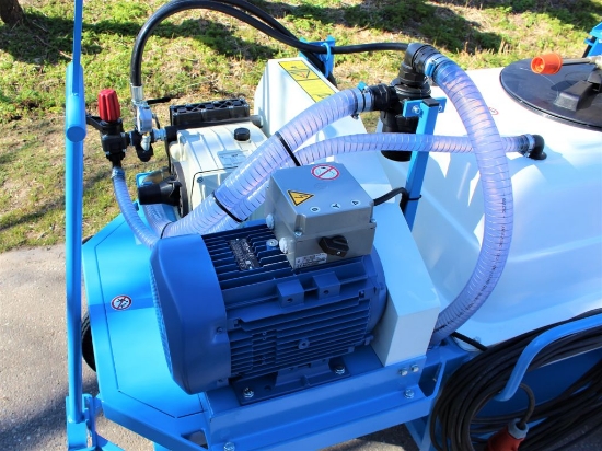 Picture of Spray Cart 400T - Plunger Pump P93 70l/min~50bar - Hand Reel 450mm