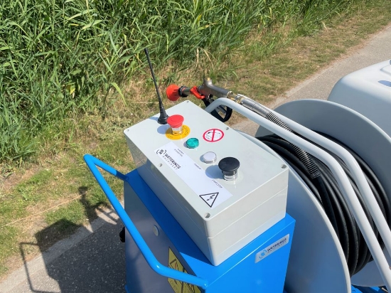 Afbeeldingen van Spuitwagen 400T - Plunjerpomp GM50 40L/min~50bar WCR (Draaibaar)