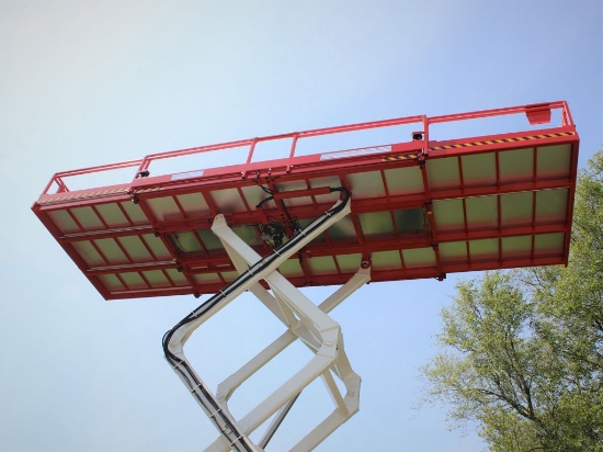 Picture of Top-Spin 700R Scissor Lift